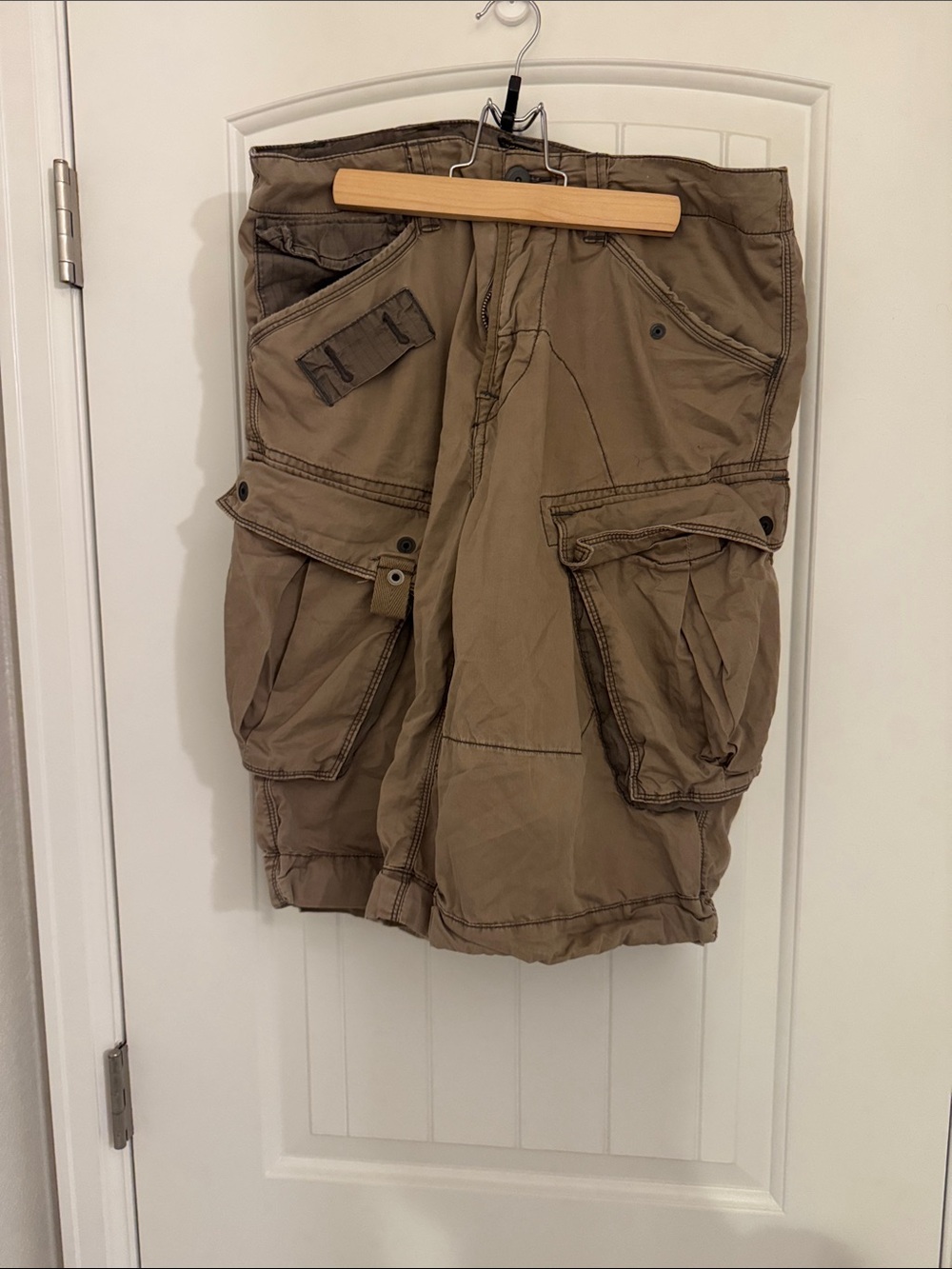 G-Star Men's Cargo Shorts in Olive Brown